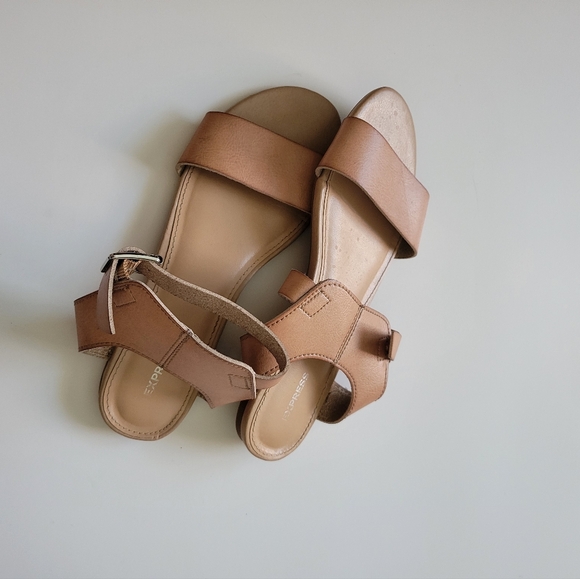 EXPRESS TAN/ BROWN OPEN TOE & HEEL SANDAL W/ ANKLE STRAP - Picture 9 of 11